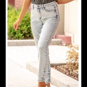 Judy Blue High Waist Slim Fit Bleached Jeans Stretch  Size 15/32 32X28  New